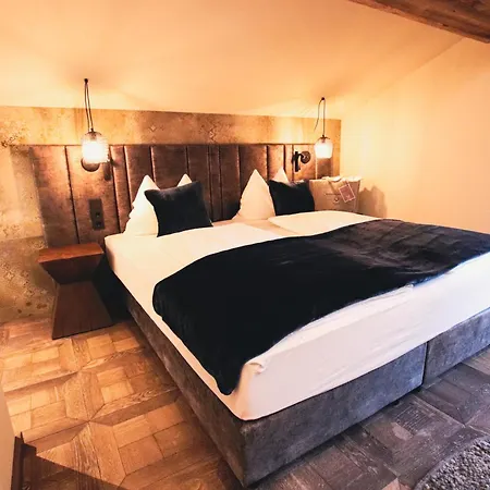 Soulsisters' 4 Sterne Superior Hotel Kaprun